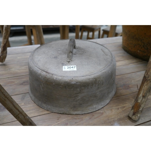 Lot 2047      
