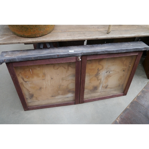 Lot 2052      