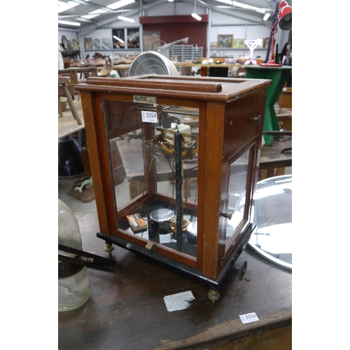 Lot 2054      