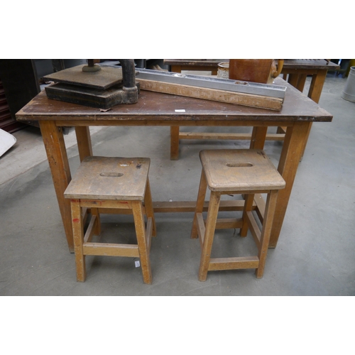 Lot 2057      
