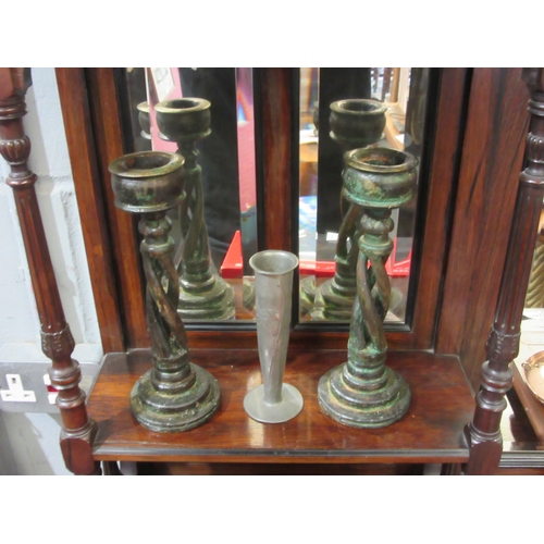 Lot 1043      