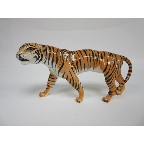 Lot 8028      