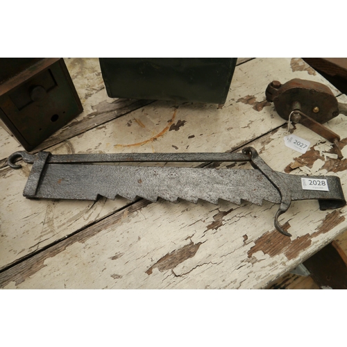 Lot 2028      