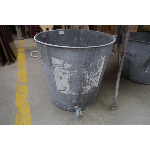 Lot 2051      