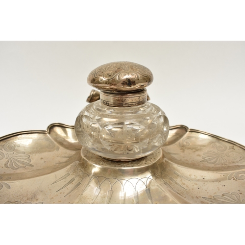 8028 - An early Victorian James Charles Edington highly ornate inkstand of scrolling scallop form with cent... 