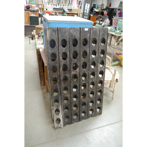 Lot 2052      