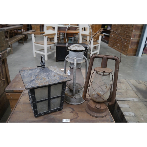 Lot 2048      