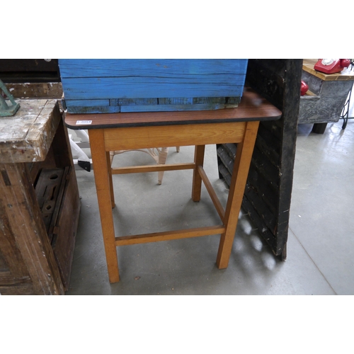 Lot 2054      