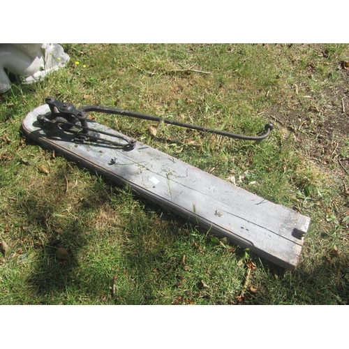 Lot 6052      