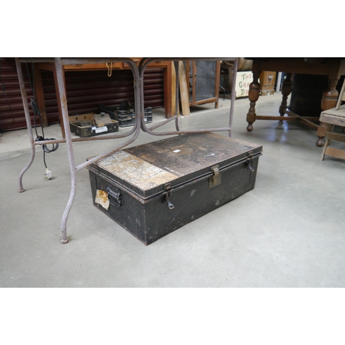 Lot 2042      