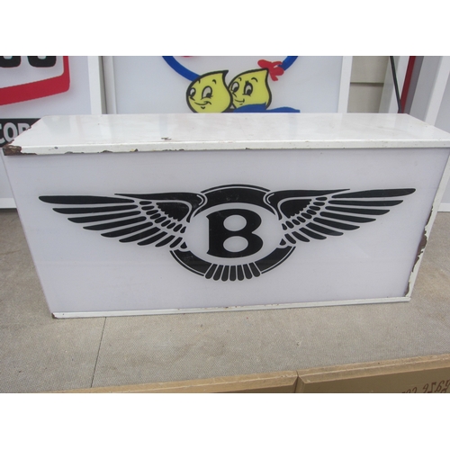 7074 - A Light-up Advertising box with Bentley detailing. no lead, 59.5cm x 28.5cm.  DTI FAILURE:  Please s... 
