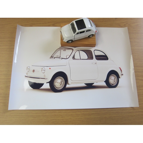 7069 - A die cast Fiat 500 mounted on a plinth and a Fiat 500 photograph
