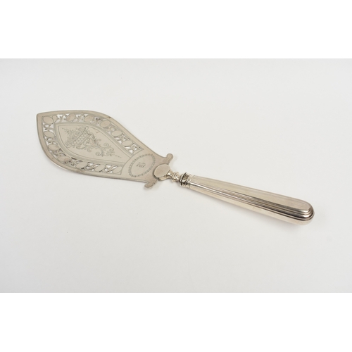 Lot 8048      