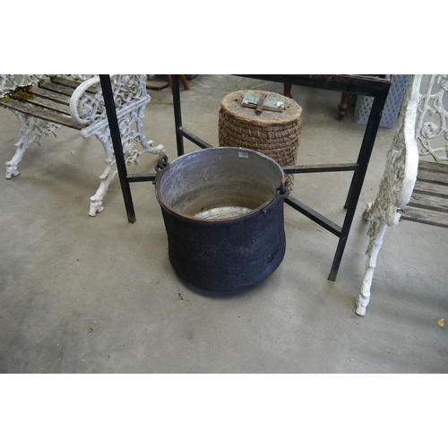 Lot 2004      