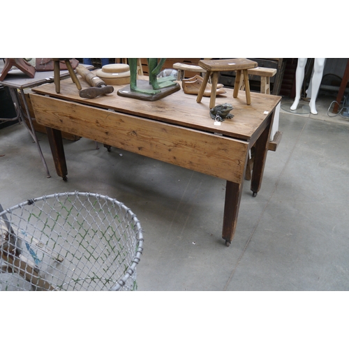 Lot 2046      
