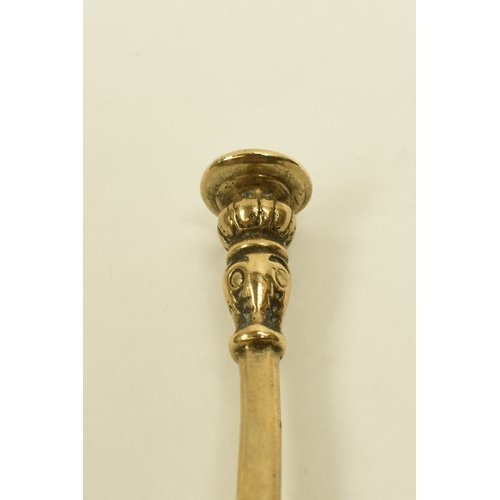 8035 - A very late 17th Century silver gilt seal top spoon, likely by William Petley, London 1699, 16.8cm l... 