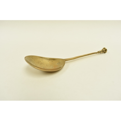 8035 - A very late 17th Century silver gilt seal top spoon, likely by William Petley, London 1699, 16.8cm l... 