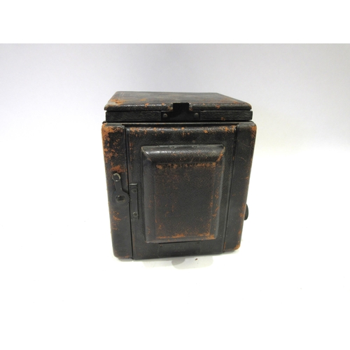 Lot 9048      