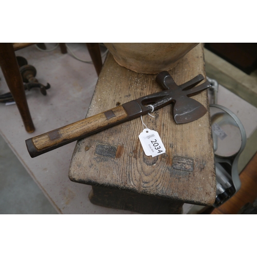 Lot 2034      