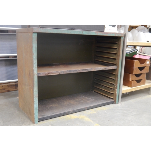 Lot 2032      