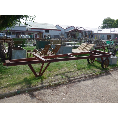 Lot 8005      