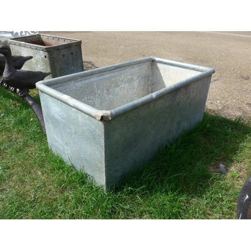Lot 8006      