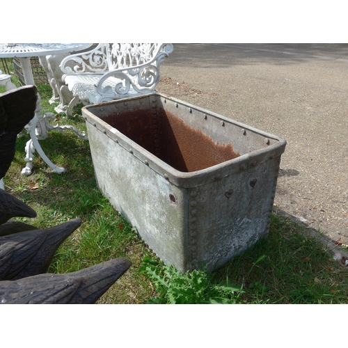 Lot 8008      