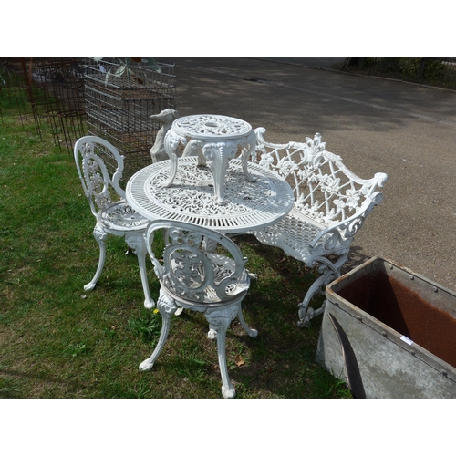 Lot 8009      