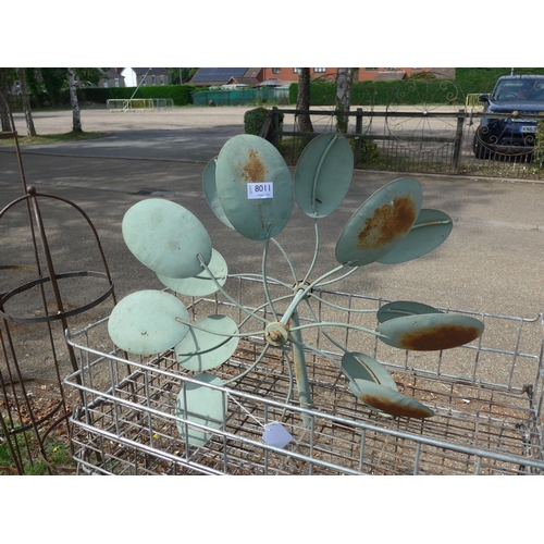 Lot 8011      