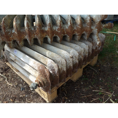 Lot 8033      