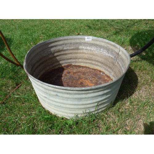 Lot 8051      