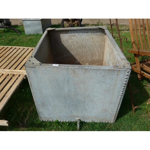 Lot 8060      