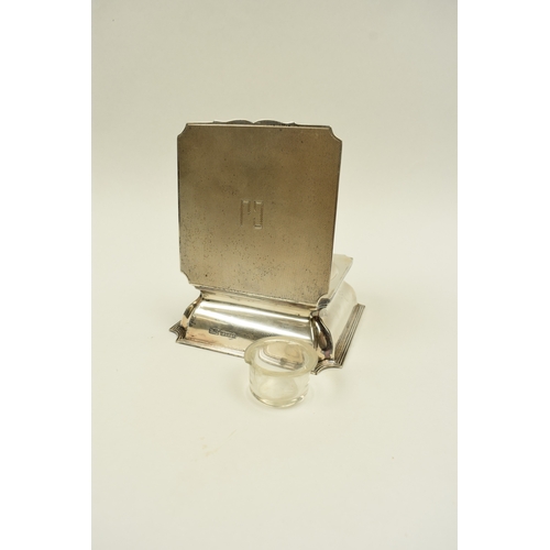 8015 - A Carrington & Co silver inkwell with C.J initial to top, presentation inscription to front stating ... 