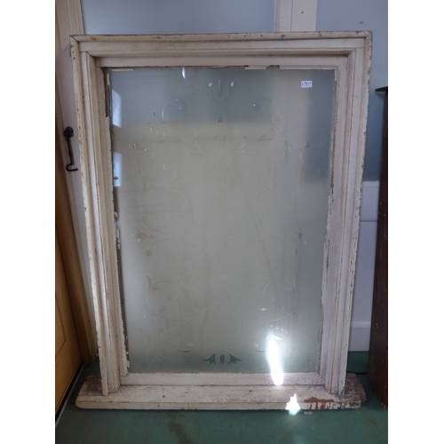 9015 - A Victorian pine framed decorative etched glass window, 124cm wide (sill) x 147cm high