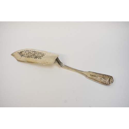 5093 - A William IV Silver fish serving knife, scallop terminal handle with lion crown crest pierced blade,... 