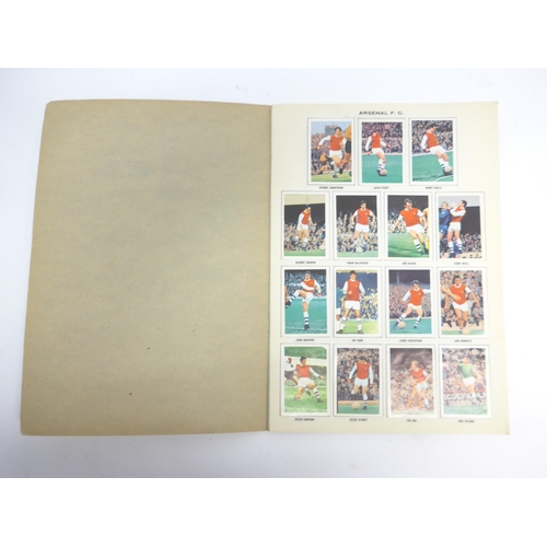6033B - Football trade cards - Three fully completed football Picture Stamp albums, comprising English First... 