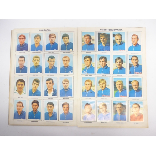 6033B - Football trade cards - Three fully completed football Picture Stamp albums, comprising English First... 