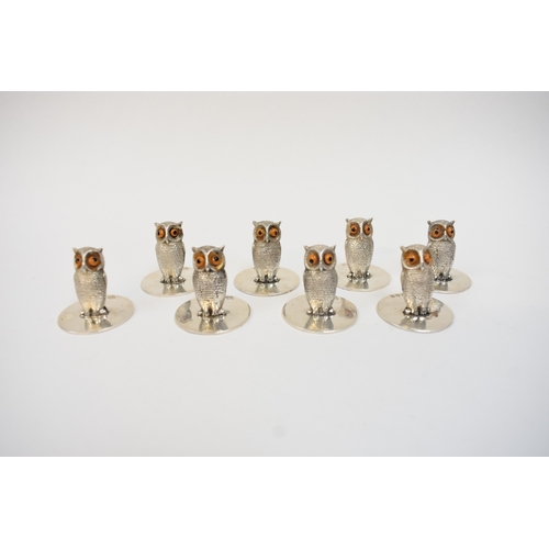 5029 - A set of eight Asprey of London silver owl menu/place setting holders, London 1969, 3.2cm tall, in A... 