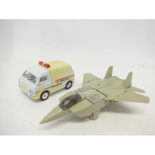 6021 - A Mattel Hot Wheels Super Rally Case containing six Hot Wheels diecast cars to include Porsche 928 T... 