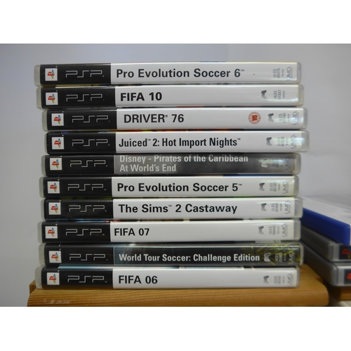 6015 - Retro gaming, two unboxed computer games consoles to include Sony PlayStation and Sony PS2 Slimline ... 