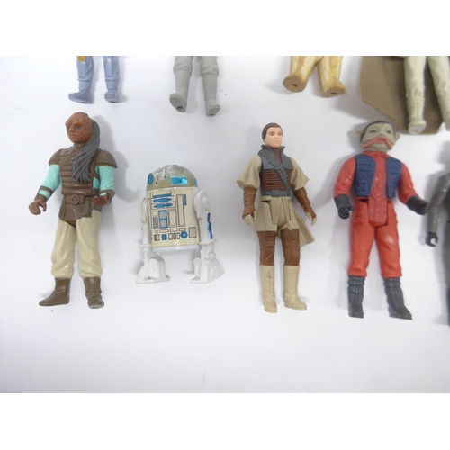 6017 - A collection of nineteen loose vintage Kenner and Palitoy LFL/CPG/GMFGI Star Wars action figures to ... 