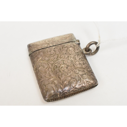 5078 - A silver vesta case, 5.4cm tall x 4.2cm, 32g