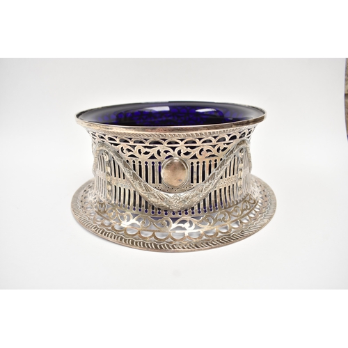 5071 - A Georgian Irish silver potato ring and later blue glass liner, Edmund Johnson, Dublin, 1908, box di... 