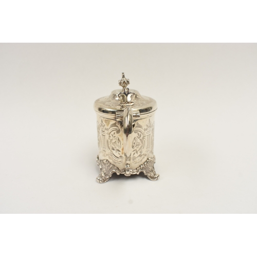 5012 - A William Evans silver lidded mustard/preserve pot with blue glass liner, engraved fruit, berry and ... 