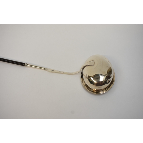 5092 - A George III John Langlands &  John Robertson silver toddy ladle with whale bone handle, 39cm long