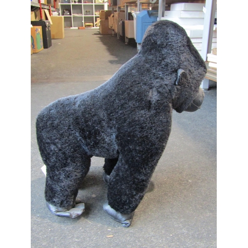 1025 - A modern Steiff gorilla 