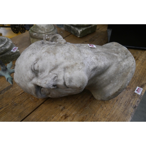 2007 - A marble bust of a gent, nose a/f 40cm tall