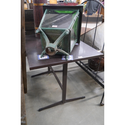 2032 - An Ideal metal tilt top table