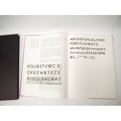 9025 - Edward Johnston. Colin Banks: 'London's handwriting. The development of Edward Johnston's Undergroun... 