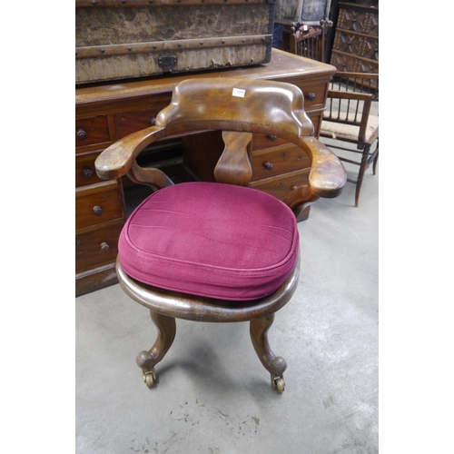 2009 - An Edwardian mahogany swivel captain's chair